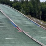 Skispringer beim Training